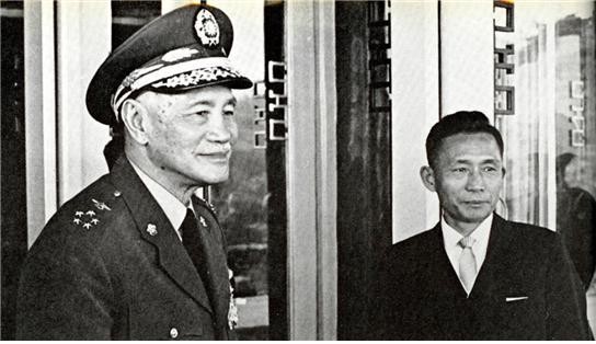 ▲ 장개석 총통과 박 대통령 (1966.2.15일)ⓒ소장자 이현표.