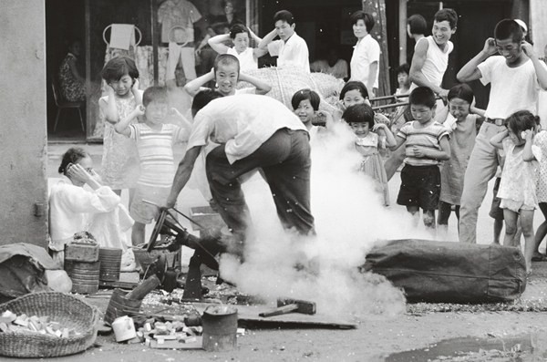 ▲ 마포구 Mapo-gu, Gelatin silver print, 27.9×35.5cm, 1968 ⓒ 홍순태