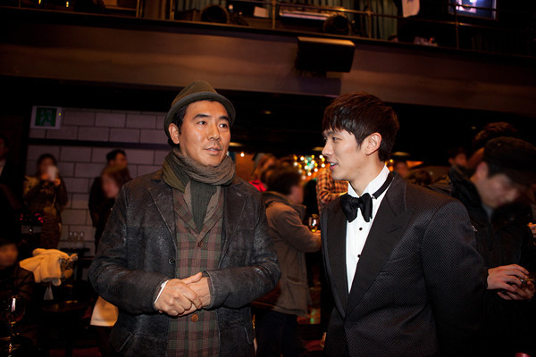 ▲ 김지운 감독과 임슬옹ⓒ마리끌레르 필름&뮤직