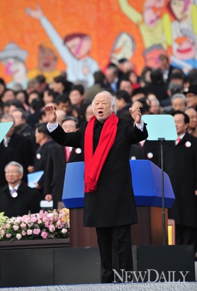 ▲ 대통령 행진 지휘맡은 '윤학원' ⓒ 정상윤