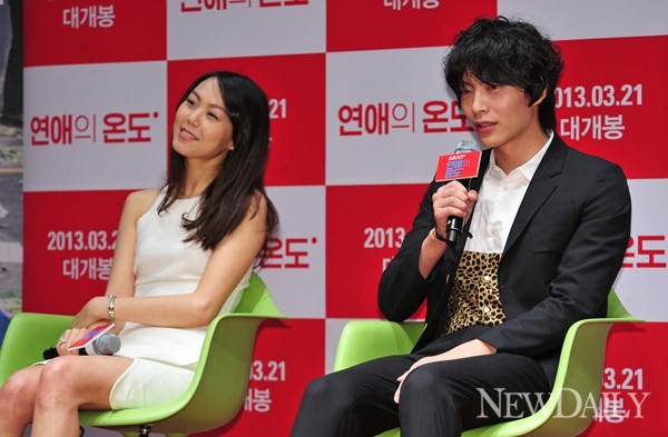 ▲ 장영 역 맡은 '김민희', 동희 역 맡은 '이민기', '노덕' 감독(왼쪽부터) ⓒ 정상윤