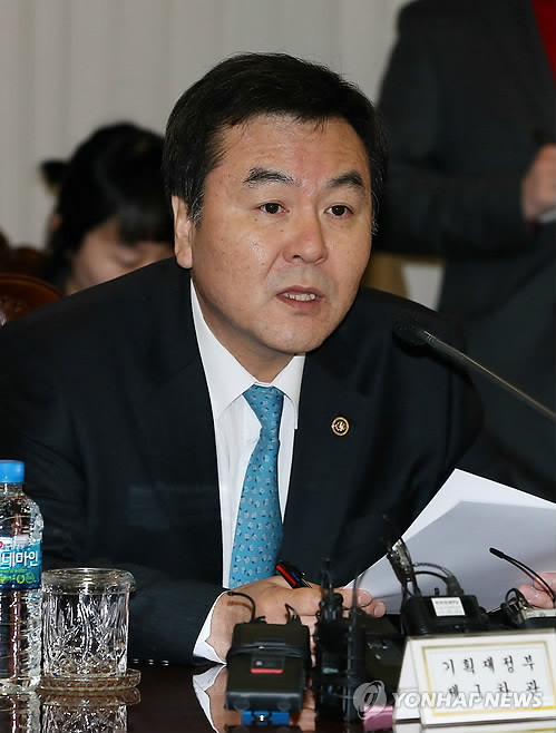 ▲ 왼쪽부터 남재준 국정원장 내정자, 신제윤 금융위원장 내정자, 김동연 국무조정실장 내정자 ⓒ 연합뉴스