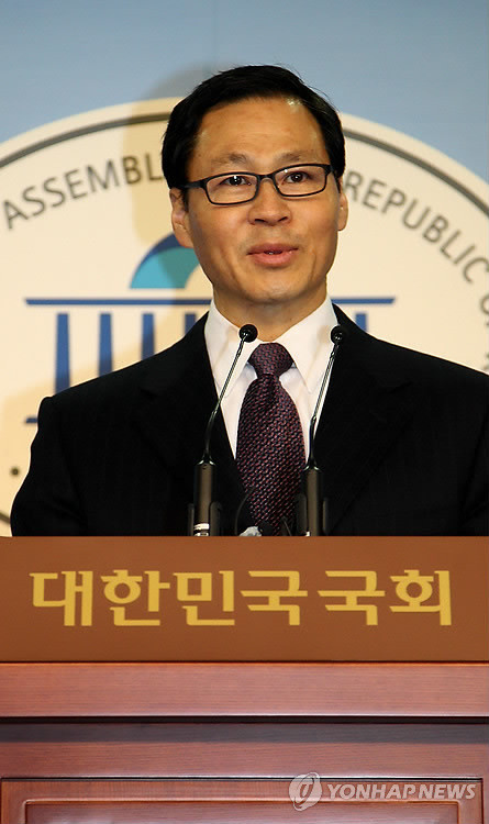 ▲ 박근혜 대통령이 4일 청와대 춘추관에서 정부조직법 개정안을 둘러싼 여야 간 대립으로 국정 공백 상태가 장기화되는 것과 관련 대국민담화를 발표하고 있다. ⓒ 연합뉴스