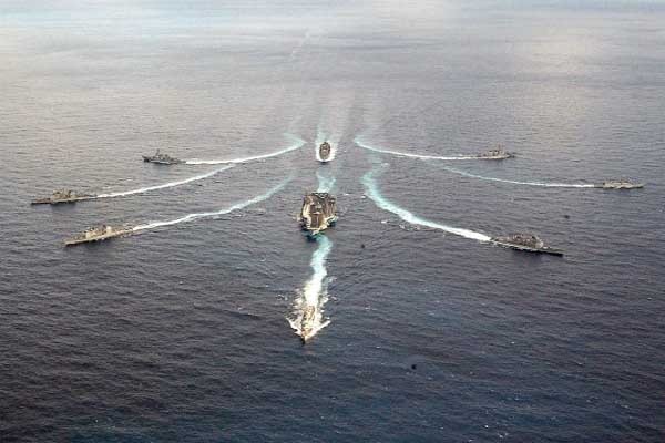 ▲ 조지 워싱턴 항모강습단의 모습. 보통 이 정도 규모의 미해군이 독수리 연습에 참여한다.