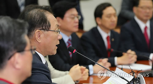 ▲ 새누리당 황우여 대표가 11일 열린 최고위원회의에서 모두발언을 하고 있다. ⓒ연합뉴스