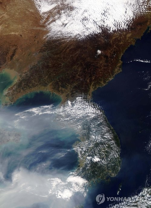 ▲ 2010년 미국 기상위성에서 촬영한 백두산 천지 모습ⓒ