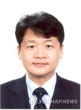 ▲ 역사 뽀샵모략질에 얼굴을 들이민 정병준 이화여대 교수.