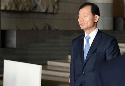 ▲ 박근혜 대통령이 논란을 빚어온 김병관 국방장관 후보자 거취에 대해 22일 결론을 지을 것으로 전해졌다. ⓒ 연합뉴스