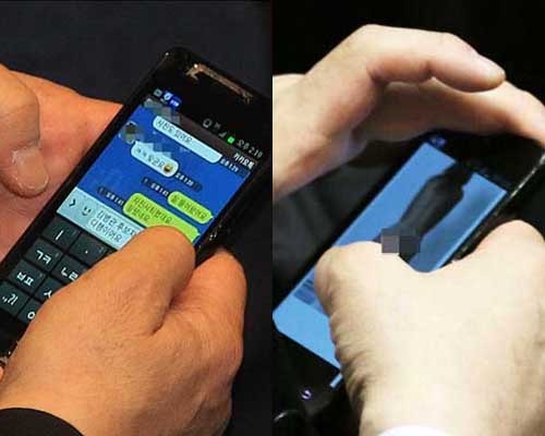 ▲ 22일 김병관 후보의 자진사퇴 소식이 전해진 뒤 새누리당 중진의원이 지인과 카카오톡으로 대화를 나눴다. 이후 이 의원은 회의 중 누드사진을 보다 언론에 들켰다.