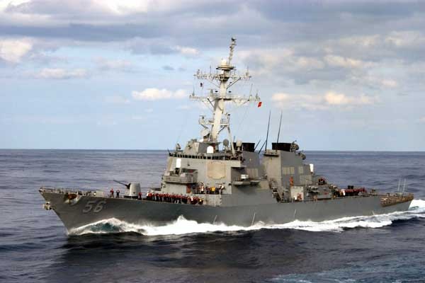 ▲ 미군은 이지스구축함 2척은 한반도 인근 해역에 대기시키고 있다. 사진은 그 중 한 척인 DDG-56 존.S 매케인호.