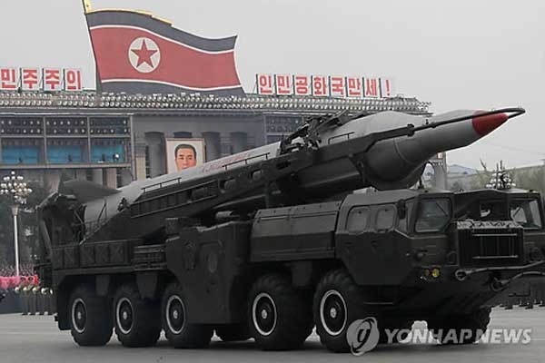 ▲ 2010년 10월 등장한 . 사정거리가 3,000~4,000km로 괌 지역까지 공격할 수 있다고 한다.