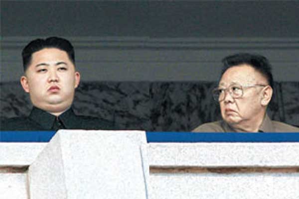 ▲ "아휴, 이 멍청한 새끼…." 저승에 간 김정일은 정은이가 이런 짓을 할 걸 알고 있었을까?