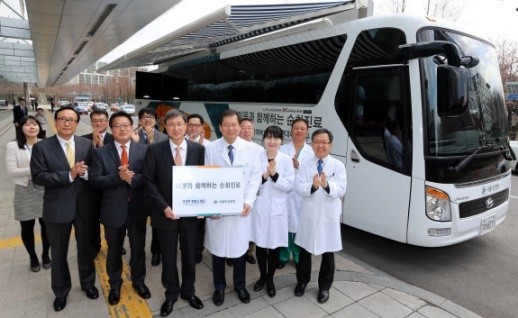 ▲ ⓒ앞줄 왼쪽 세 번째부터 유영학 현대차정몽구재단 이사장, 박성욱 서울아산병원 원장.