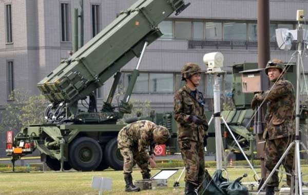 ▲ 일본 정부는 도쿄 도심에 있는 방위성에 패트리어트 미사일을 배치했다. 북한 미사일의 공격에 대비하기 위한 것이다. 일본 정부의 호들갑은 이 정도다.