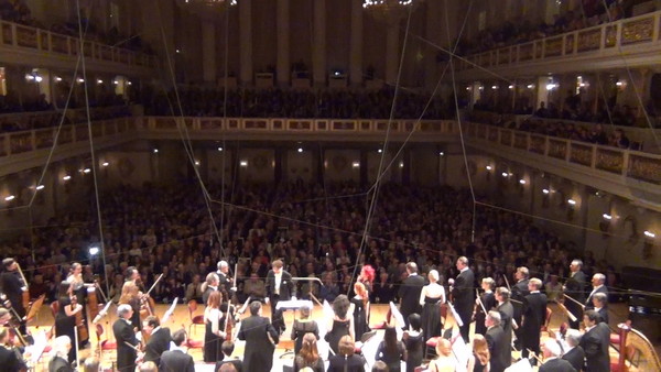 ▲ 이날 박성준 지휘의 베를린 콘체르트하우스 부활절 음악회는 전석이 매진되었고 청중들의 반응도 열렬했다.ⓒ