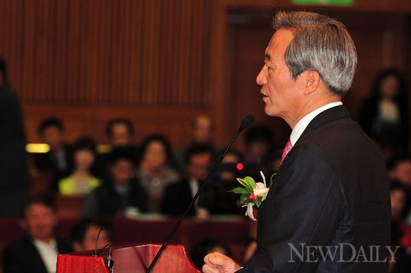 ▲ 29일 오전 서울 여의도 국회 헌정기념관에서 정몽준 의원이 10회를 맞이한 [북한자유주간 개막식]에서 인사말을 하고 있다. ⓒ 이종현 기자