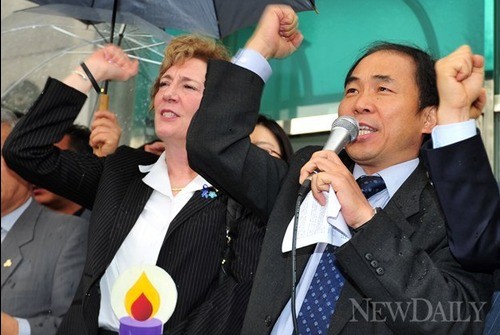 ▲ 북한자유주간을 맞아 '탈북자 북송반대' 집회가 2일 오후 2시 서울 중국대사관 맞으편 옥인교회 앞에서 열렸다. ⓒ 이종현 기자