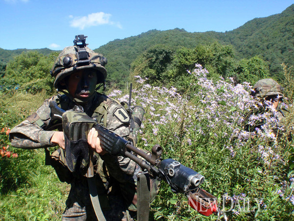▲ 군사훈련을 하고 있는 대한민국 육군 장병의 모습.ⓒ국방부 제공