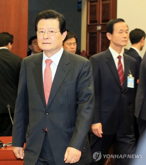 ▲ 허태열 청와대 비서실장은 12일 윤창중 청와대 전 대변인이 방미 수행 도중 성추행 의혹을 받고 있는 것과 관련해 "입이 열개라도 할말이 없을만큼 무조건 잘못된 일로 너무나 송구하고 죄송스럽다"고 말했다. 자료사진 ⓒ 연합뉴스