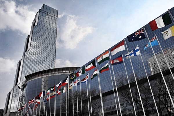 ▲ 서울 삼성동 한국무역센터. 故남덕우 前총리는 무역협회 회장으로 재직하면서, 당시 허허벌판이던 강남에 무역센터를 세우기로 한다. 이제 무역센터는 무역강국의 상징처럼 여겨지고 있다.