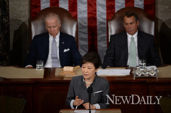▲ 박근혜 대통령이 이달 초 미국을 방문, 상하원 합동연설을 하고 있는 모습.  ⓒ 뉴데일리 (청와대 제공)