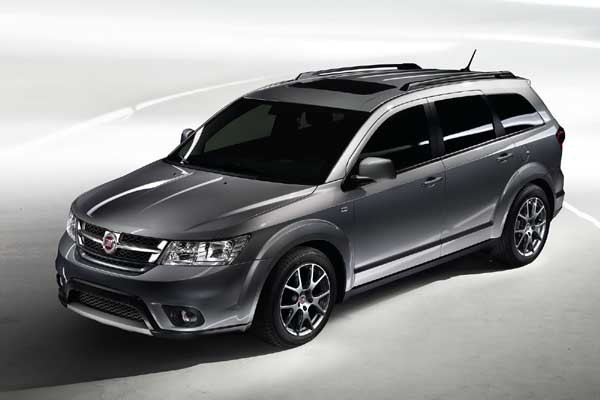 ▲ 피아트의 SUV 프리몬토. 중형 SUV로 가족용이다.