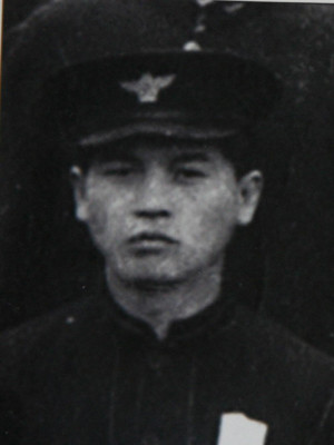 ▲ 美24사단장 딘 소장 구출작전에 美특공대원과 함께 참전했던 김재현 기관사. 그는 죽을 때까지 조종간을 놓지 않았다고 한다.