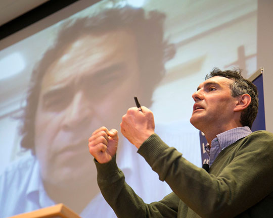 ▲ 버클리대 엠마누엘 사에즈 교수.