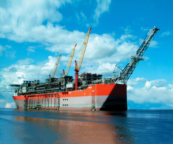 ▲ ⓒ삼성중공업이 건조한 200만배럴급 FPSO(해상원유생산저장하역설비).