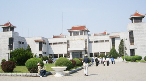 ▲ 중국 단둥시에 있는 항미원조기념관