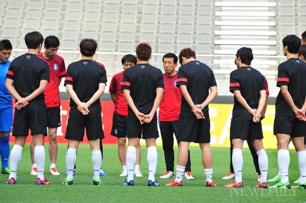 ▲ 훈련중인 대한민국 축구국가대표 선수들.ⓒ이종현