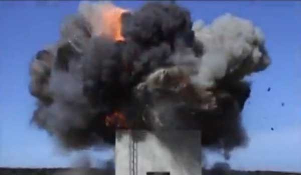 ▲ 목표물 타격 직후의 타우러스 미사일. 보이는 폭발이 전부가 아니다.