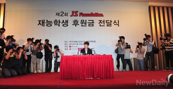 ▲ 축구스타 박지성이 김민지 아나운서와의 열애 사실을 인정해 화제다.  ⓒ 뉴데일리