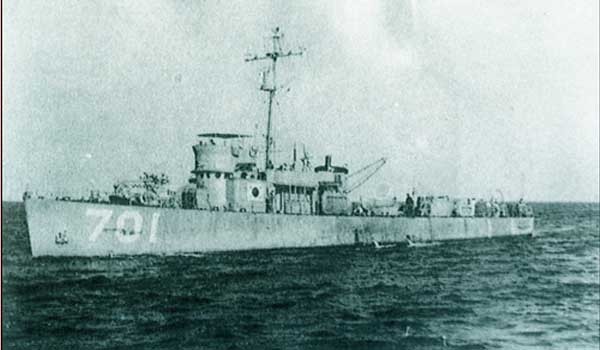 ▲ 백두산함의 모습. 이 작은 배가 6.25전쟁 당시 우리 해군의 유일한 전투함이었다.