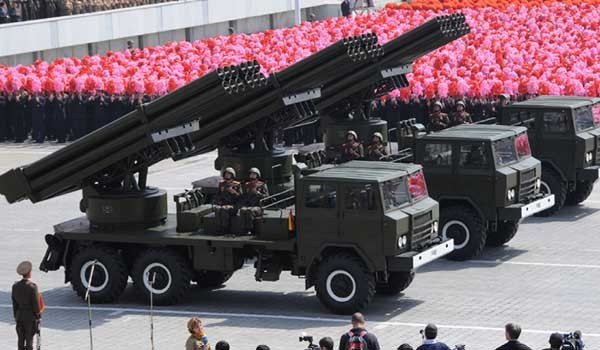 ▲ 북괴군의 240mm 방사포. 최근 정은이네 괴뢰군이 240mm 신형 방사포를 배치했다는 주장이 제기됐다.