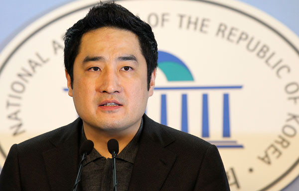 ▲ 강용석은 김구라의 뒤를 이어 강구라로 변신에 성공했나? ⓒ