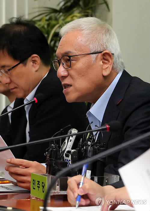 ▲ 김한길 민주당 대표가 12일 국회에서 열린 최고위원회의에서 모두발언을 하고 있다.ⓒ연합뉴스