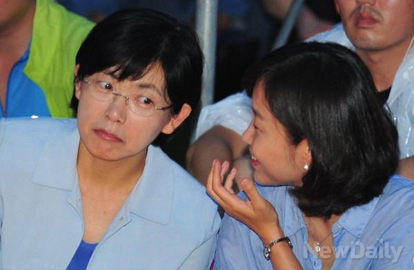 ▲ 이정희, 김재연 왼쪽부터