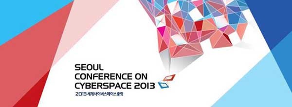 ▲ 2013년 10월 17일부터 열리는 '2013 세계 사이버스페이스 총회' 포스터. 외교부, 미래부 등이 총회 성과에 큰 기대를 걸고 있다.