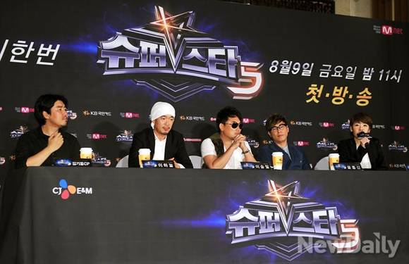 ▲ 슈퍼스타K5의 주역들이 질의응답 시간에 응하고 있다.