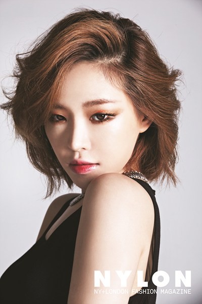 ▲ 가인의 브론즈 메이크업 화보 ⓒ나일론