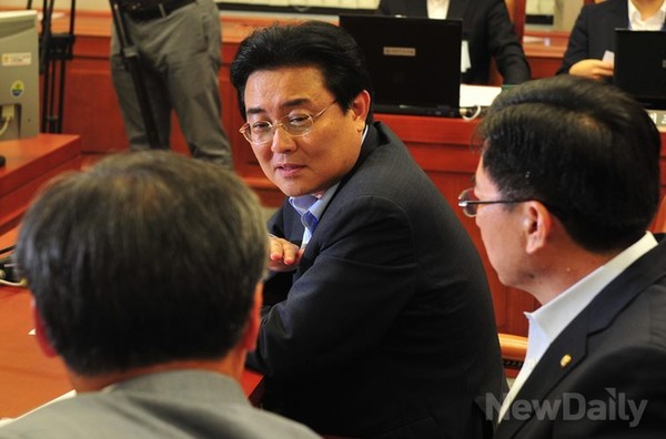 ▲ 2007년 남북정상회담 대화록이 실종된 이후 MB 정부 측에 책임을 전가하고 있는 민주당 전병헌 원내대표. ⓒ이종현 기자