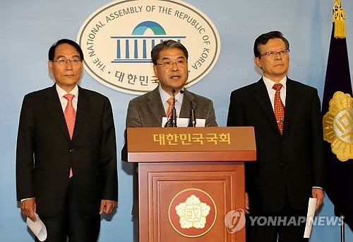 ▲ 김만복 전 국정원장, 이재정 전 통일부 장관, 백종천 전 청와대 안보실장 2012. 10. 10  ⓒ 연합뉴스