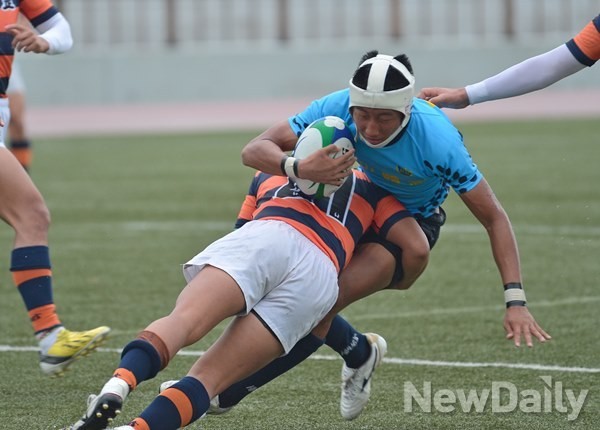 ▲ 양정고등학교와 부산체육고등학교가 제24회 대통령기 럭비대회 8강전에서 맞붙었다.ⓒ정상윤
