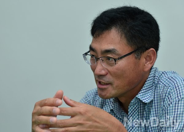 ▲ 강진군청 스포츠산업단 송용섭 시설관리팀장ⓒ정상윤 기자