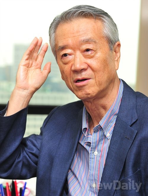 ▲ 권성 언론중재위원장.ⓒ 뉴데일리 이종현 기자