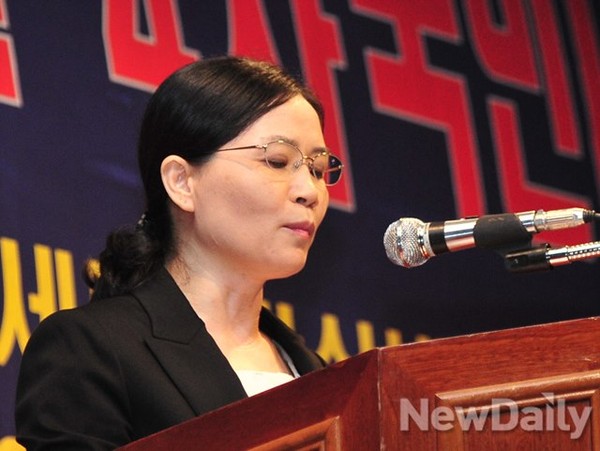 ▲ 북한민주화위원회 목사 정순희가 연설을 하고있다.