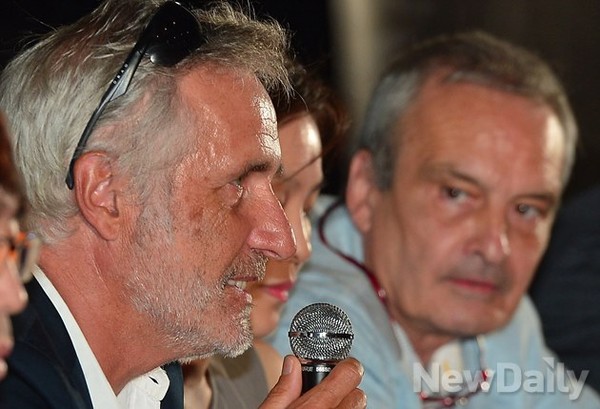 ▲ 설국열차 원작자(좌측부터 장 마르코 로셰트, 뱅자맹 르그랑)  ⓒ 정상윤 기자