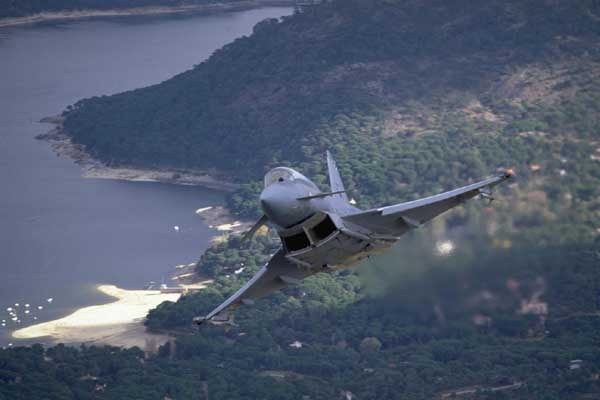 ▲ EADS가 차기 전투기로 제안한 유로파이터 타이푼.