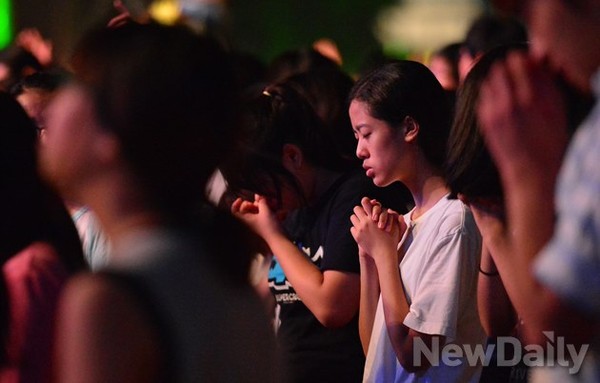 ▲ ▲ 왼쪽부터 이동호 선교사, 이동현 목사, 유동환 후원회장 ⓒ 뉴데일리